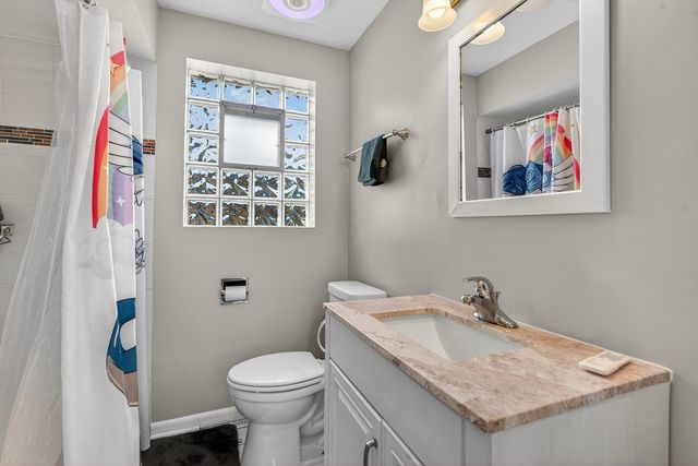 5201 Oak Street, Bellwood, IL 60104