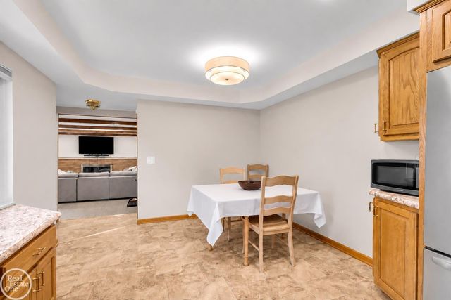 6534 Donnybrook Drive, Shelby Twp, MI 48316