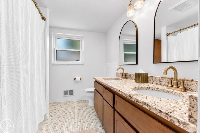 6534 Donnybrook Drive, Shelby Twp, MI 48316