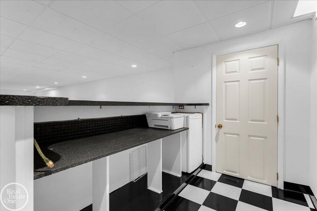 6534 Donnybrook Drive, Shelby Twp, MI 48316