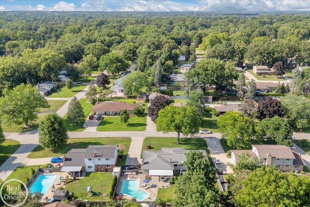 6534 Donnybrook Drive, Shelby Twp, MI 48316