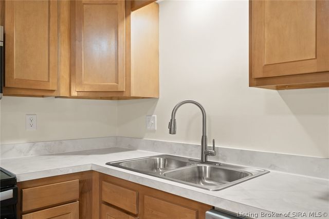 309 Reynolds Street, Charlestown, IN 47111