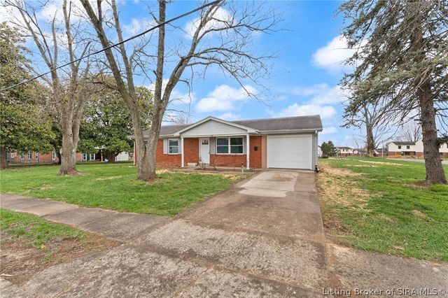 309 Reynolds Street, Charlestown, IN 47111