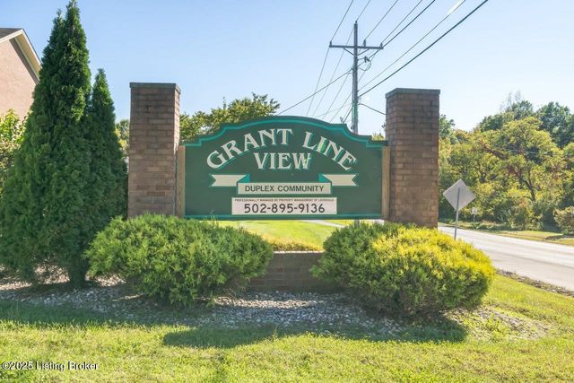 4239 Grantline View Ct, New Albany, IN 47150
