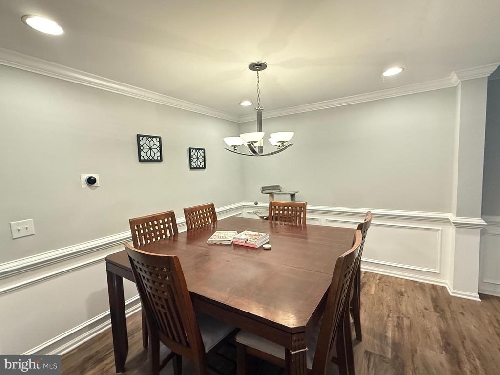 20419 CHARTER OAK DR, Ashburn, VA 20147