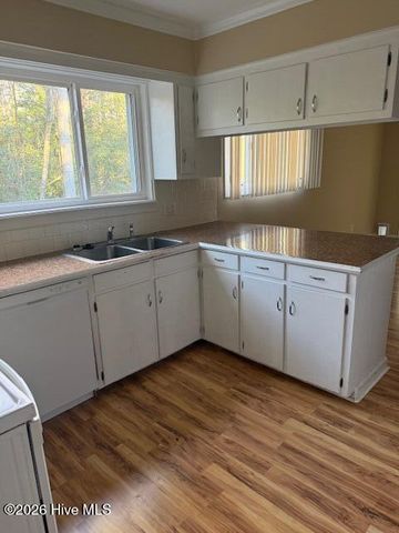 502 Lancelot Drive, Greenville, NC 27858