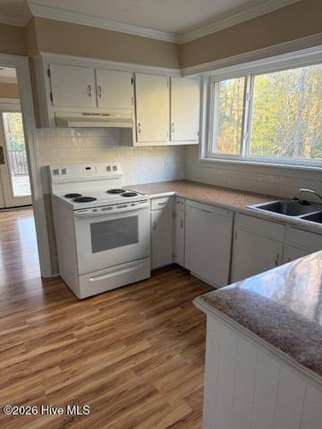 502 Lancelot Drive, Greenville, NC 27858