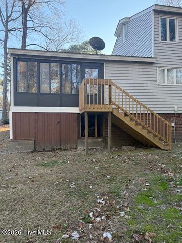 502 Lancelot Drive, Greenville, NC 27858