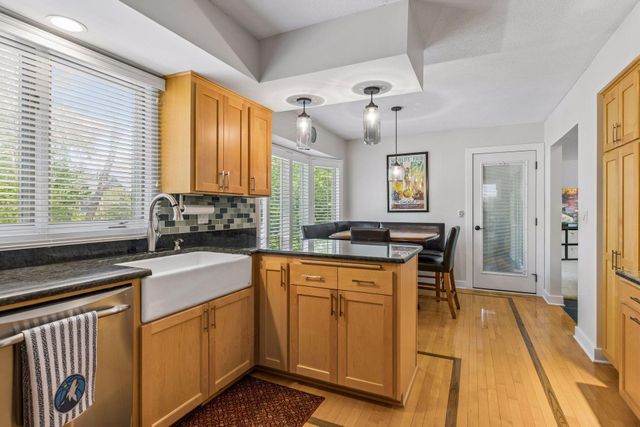 6016 Eden Prairie Road, Edina, MN 55436