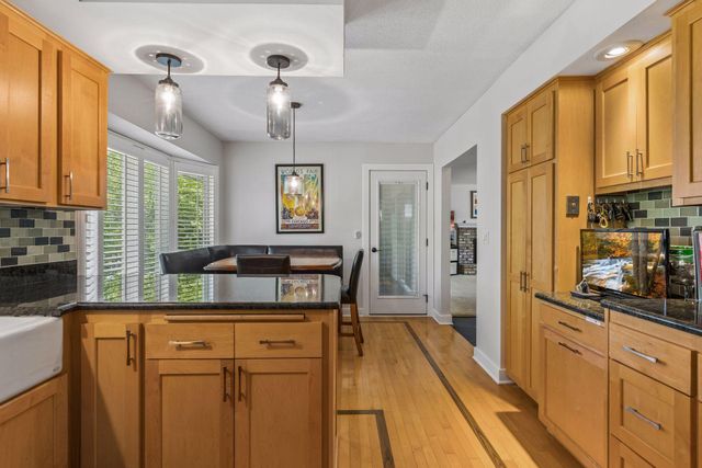 6016 Eden Prairie Road, Edina, MN 55436