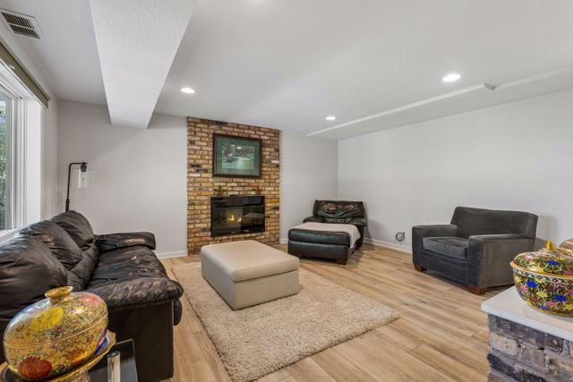 6016 Eden Prairie Road, Edina, MN 55436