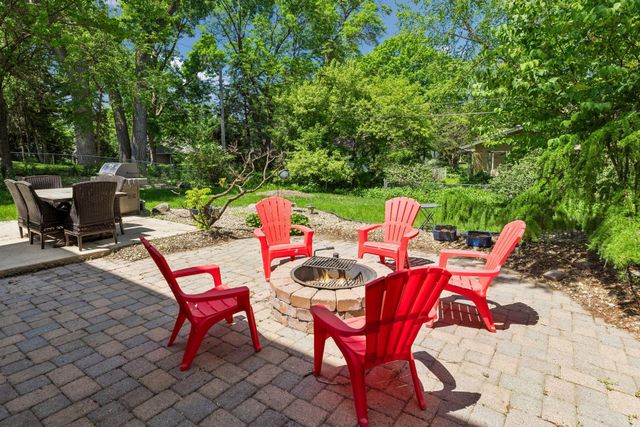 6016 Eden Prairie Road, Edina, MN 55436