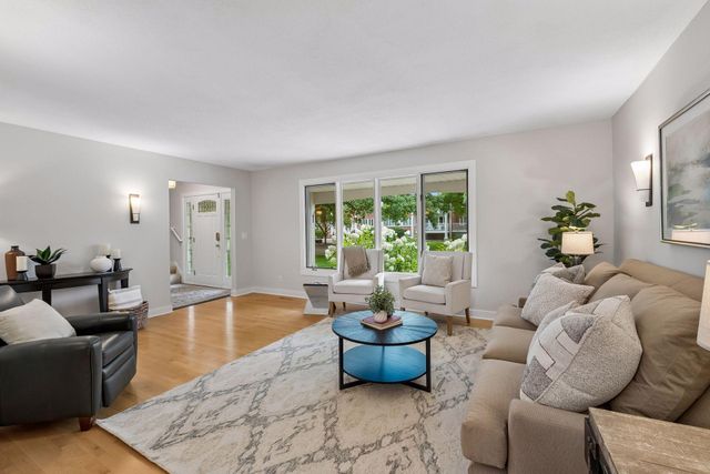 6016 Eden Prairie Road, Edina, MN 55436