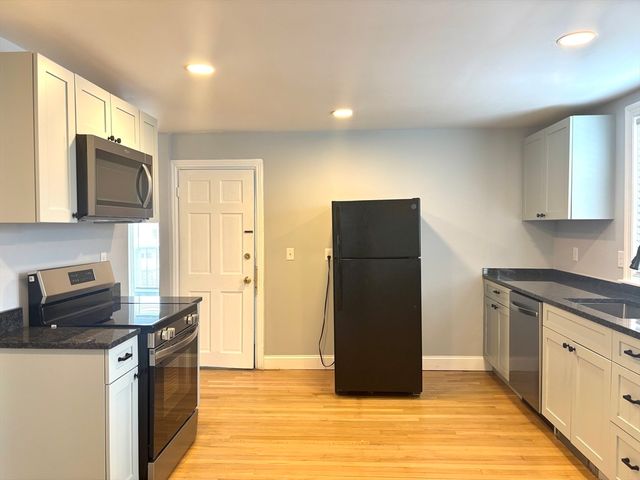 132 Division St 3, North Attleboro, MA 02760