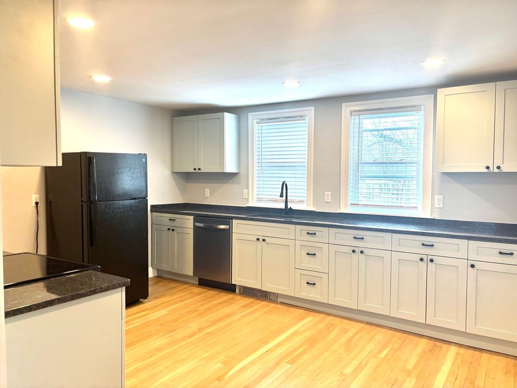 132 Division St 3, North Attleboro, MA 02760