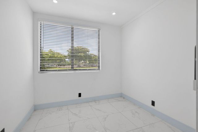 324 20th Street 14, West Palm Beach, FL 33407