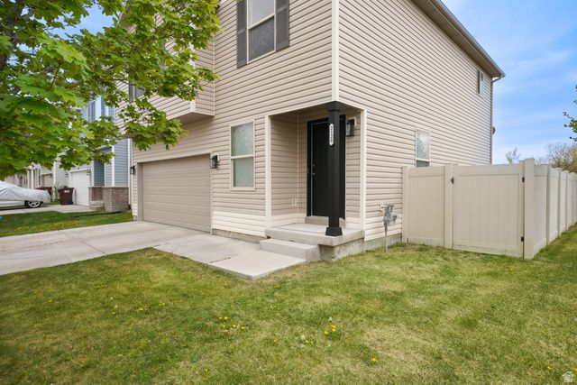 2128 E EAGLE CREST WAY, Eagle Mountain, UT 84005