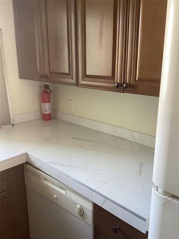 2054 BOWEN DRIVE, Orlando, FL 32822