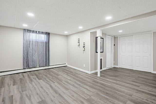 89 Coburn Dr, Lowell, MA 01854