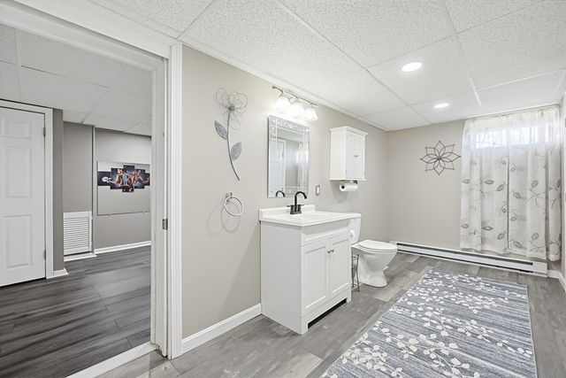 89 Coburn Dr, Lowell, MA 01854