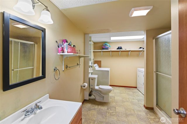 1108 Highland Avenue, Bremerton, WA 98337