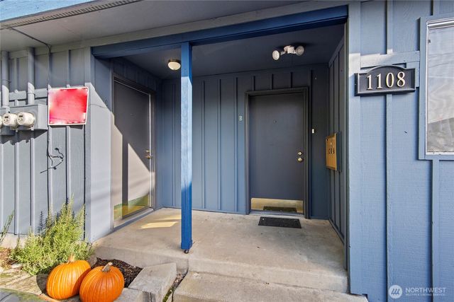 1108 Highland Avenue, Bremerton, WA 98337