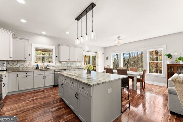 434 Riverbend Lane, Bogart, GA 30622