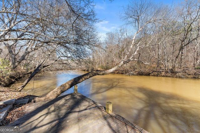 434 Riverbend Lane, Bogart, GA 30622