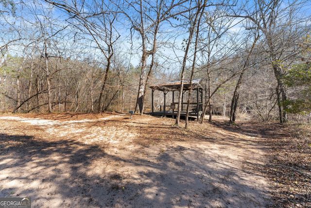 434 Riverbend Lane, Bogart, GA 30622