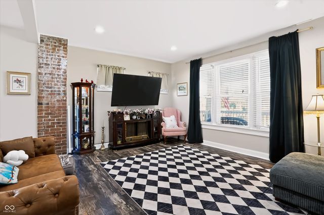 607 E 32nd Street, Indianapolis, IN 46205