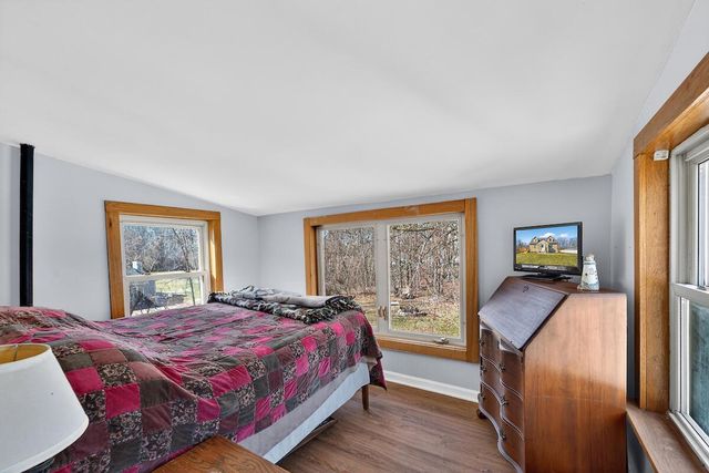 2024 W Grays LANE, Oak Creek, WI 53154