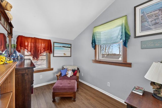 2024 W Grays LANE, Oak Creek, WI 53154