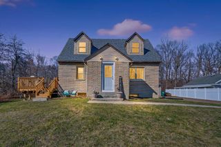 2024 W Grays LANE, Oak Creek, WI 53154