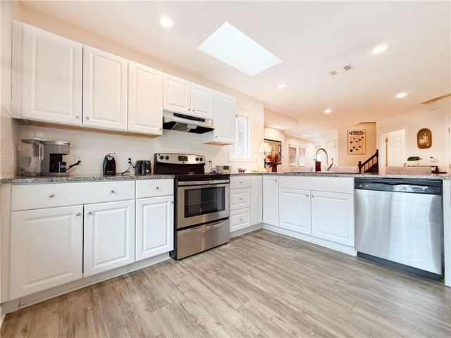 12317 Charlotte Street, Kansas City, MO 64146