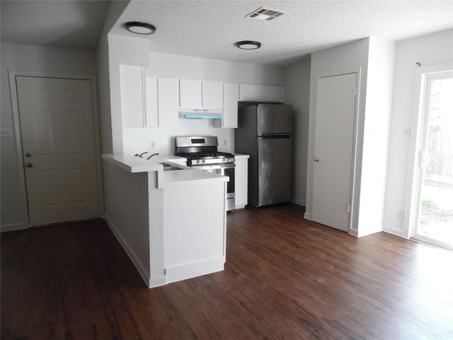 1926 Nicole CIR B, Round Rock, TX 78664