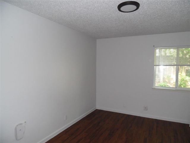 1926 Nicole CIR B, Round Rock, TX 78664
