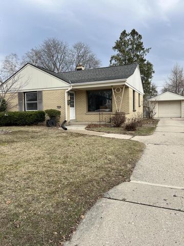 7822 W Oklahoma AVENUE, West Allis, WI 53219