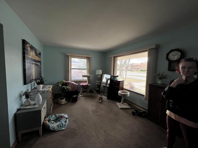 7822 W Oklahoma AVENUE, West Allis, WI 53219