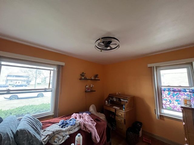 7822 W Oklahoma AVENUE, West Allis, WI 53219