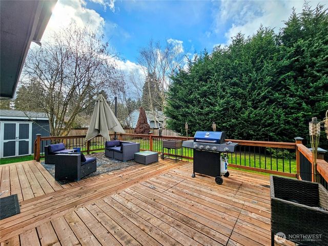 20414 2nd Avenue E, Spanaway, WA 98387