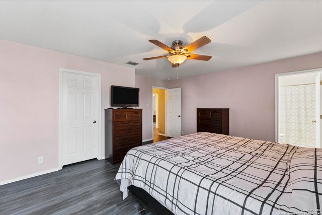 2311 Salmon Crk, Converse, TX 78109