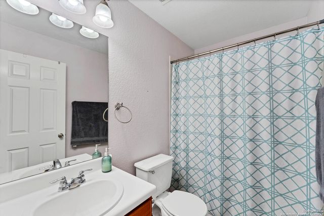 2311 Salmon Crk, Converse, TX 78109