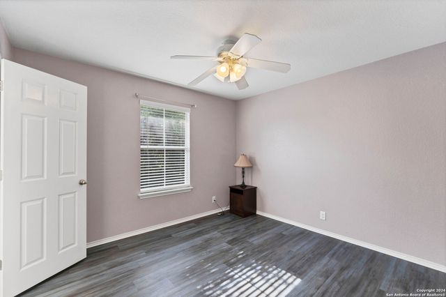 2311 Salmon Crk, Converse, TX 78109