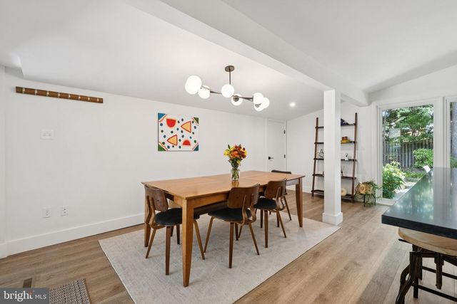 8611 CAMDEN ST, Alexandria, VA 22308