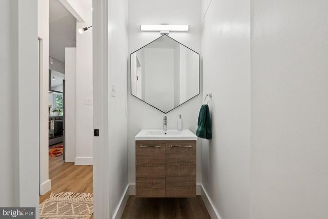 8611 CAMDEN ST, Alexandria, VA 22308