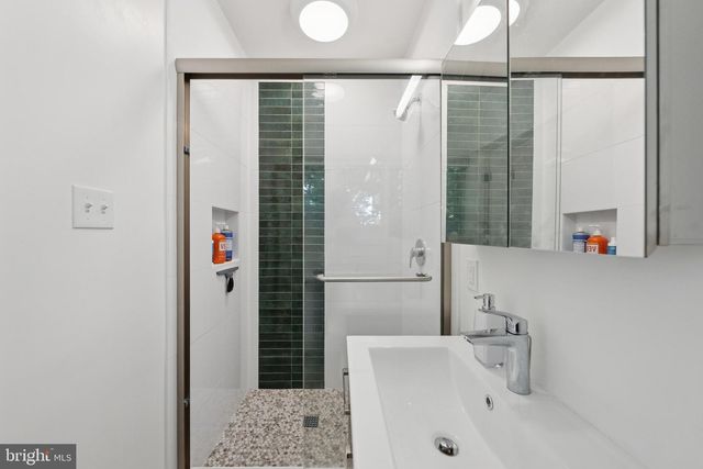 8611 CAMDEN ST, Alexandria, VA 22308