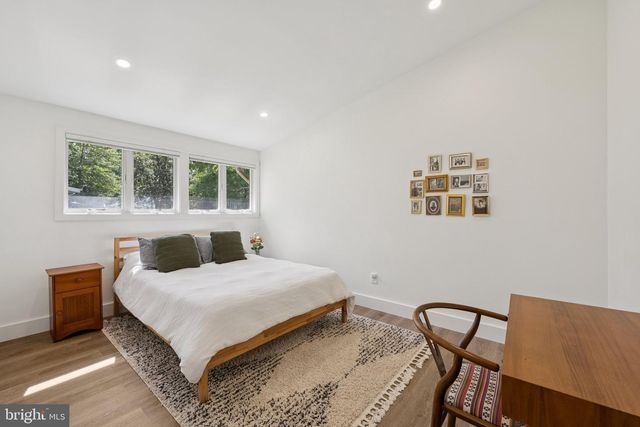 8611 CAMDEN ST, Alexandria, VA 22308