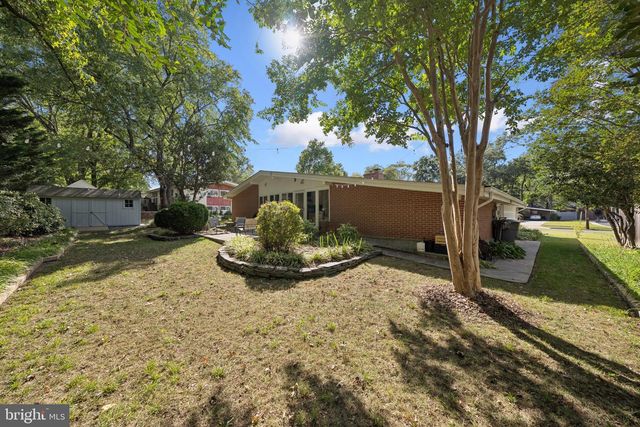 8611 CAMDEN ST, Alexandria, VA 22308