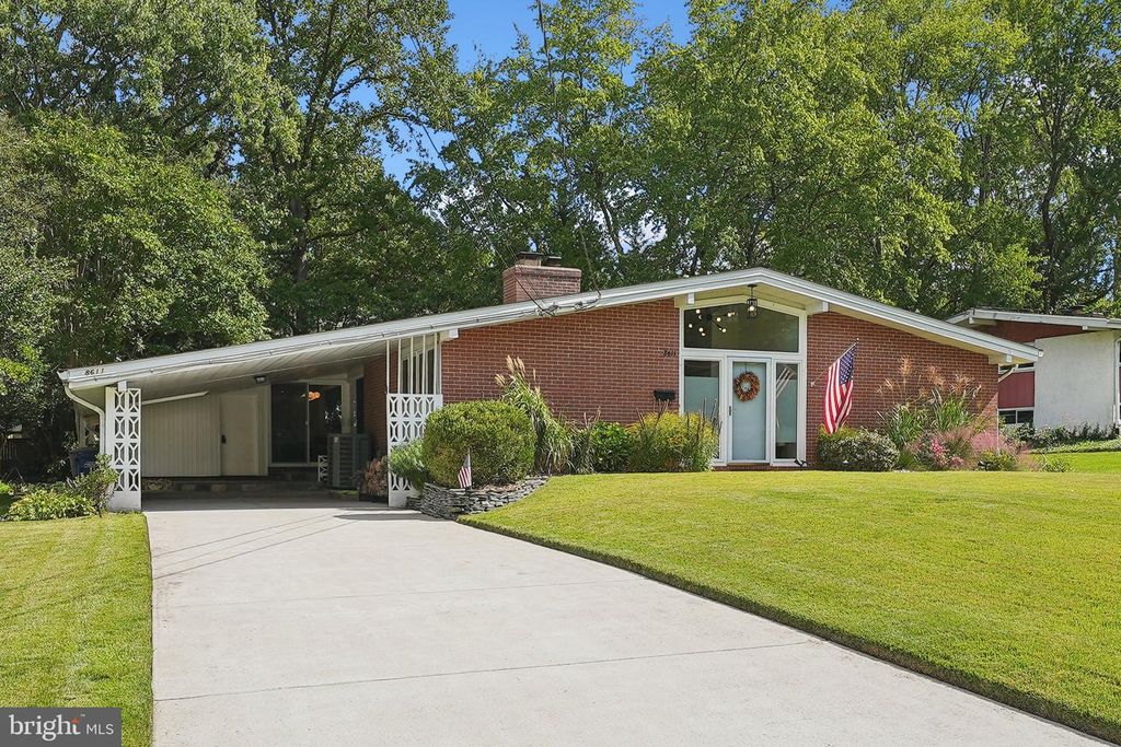 8611 CAMDEN ST, Alexandria, VA 22308