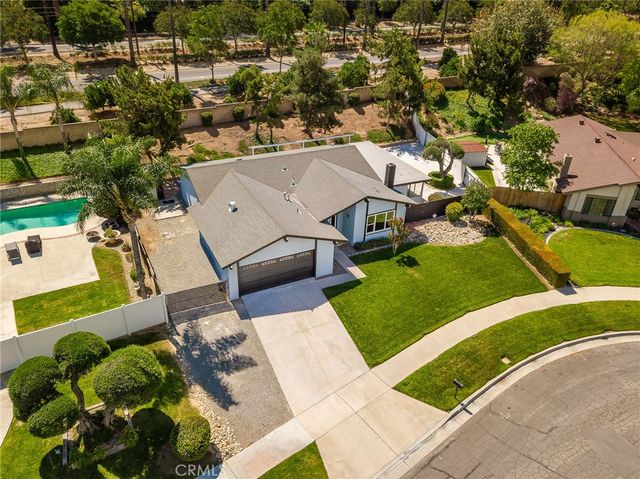 6414 Foster Drive, Riverside, CA 92506